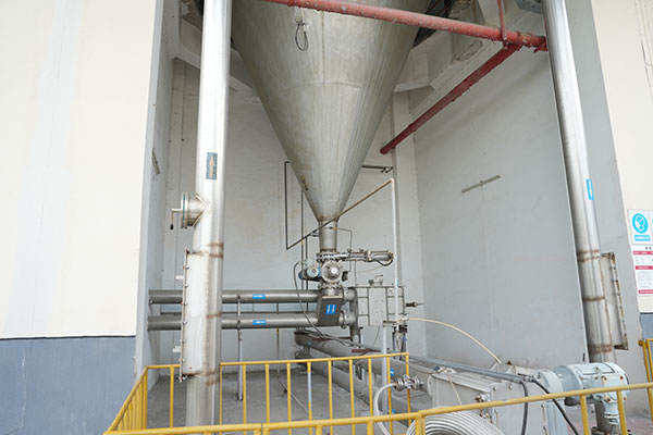 Raw material warehouse